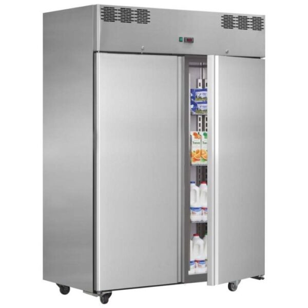 Solid Door Chiller Refrigerator Italia 142cm (4.65ft) - 909 Litre